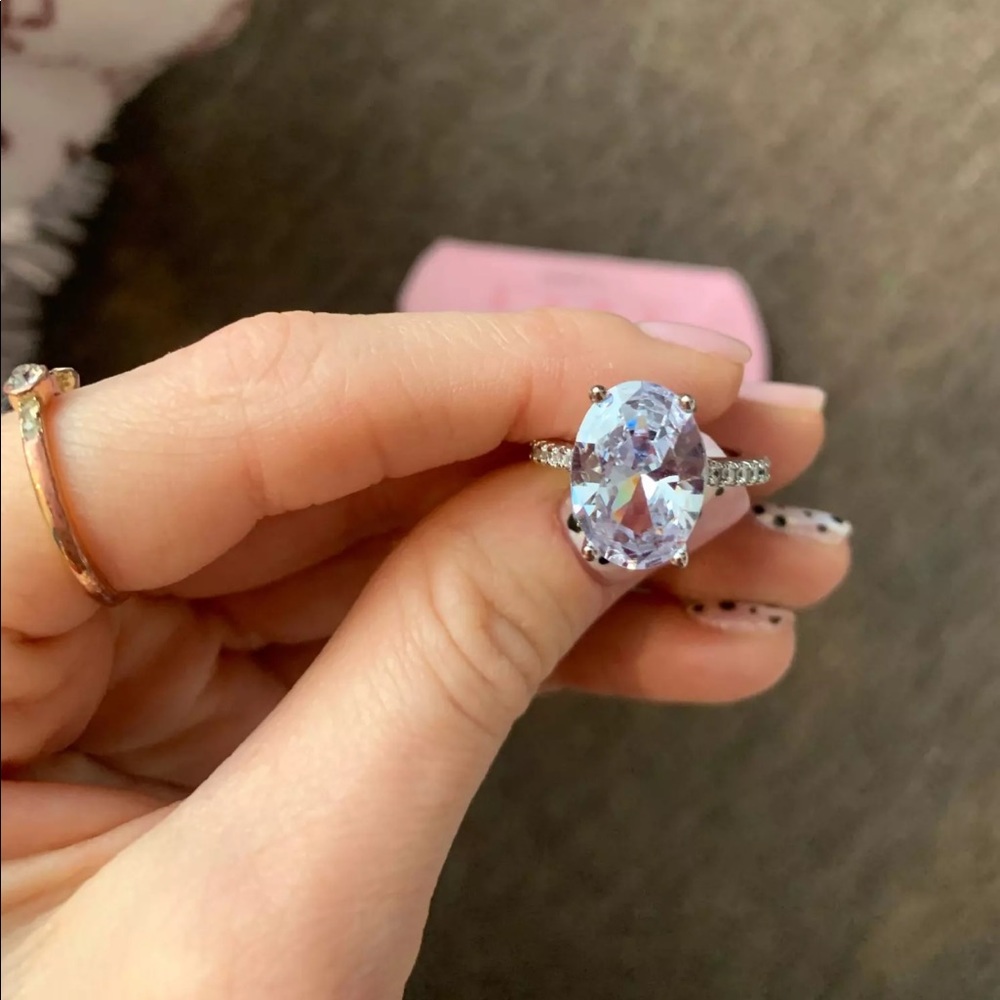 Dimond silver oval ring - Picture 3 of 3